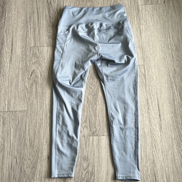 Odudo Gray Leggings Size Medium - Picture 7 of 7